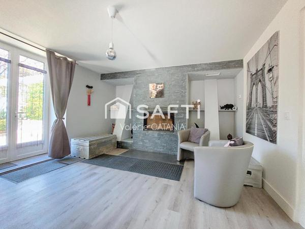 Tullins - Maison de caractère de 300m² habitables avec jardin arboré.