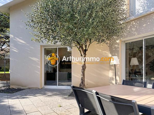 Vente                                                      Maison
                        
                     5 pièces                      165 m2                     à Bourgoin-Jallieu