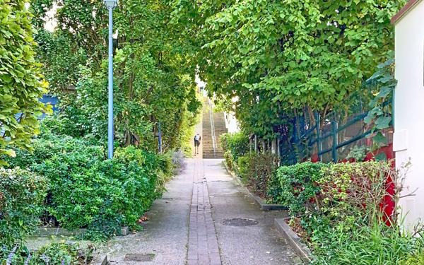 Maison à vendre    3 pièces • 92 m2 Issy-les-Moulineaux