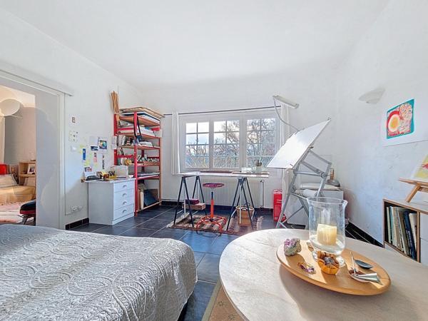 Lamalou-les-Bains – Maison d’artiste au charme unique, dans un quartier prisé avec vue montagnes