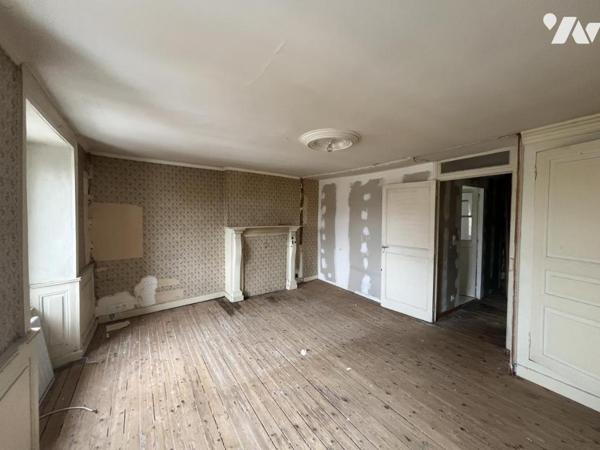 Maison d’habitation mitoyenne d’un côté, datant des 1700