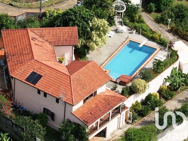 Maison 9 pièces de 388 m² à Le Diamant (97223)