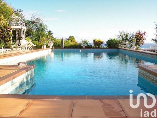 Maison 9 pièces de 388 m² à Le Diamant (97223)