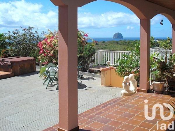 Maison 9 pièces de 388 m² à Le Diamant (97223)