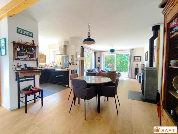 Maison contemporaine située au calme