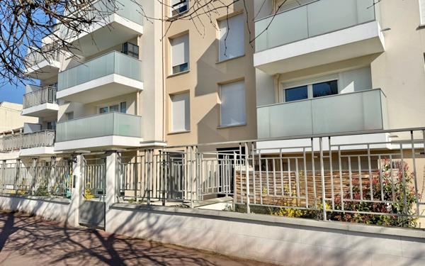 Appartement à vendre    3 pièces • 64,70 m2 Chilly-Mazarin
