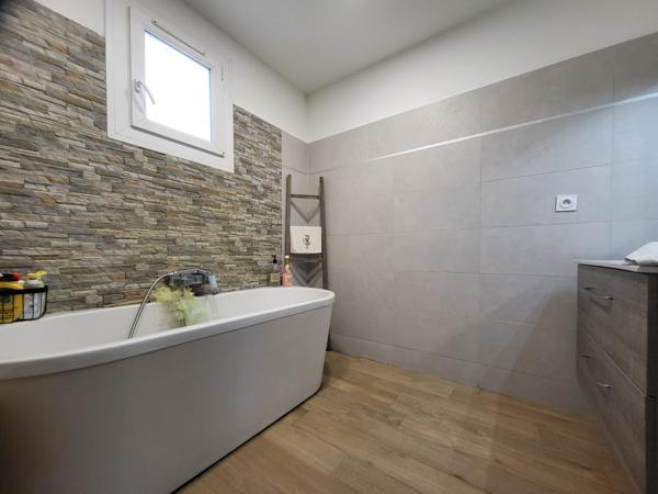 Martigues (13500) JONQUIERES COUP DE COEUR : VILLA FAMILIALE 5 PIECES AVEC T2 INDEPENDANT