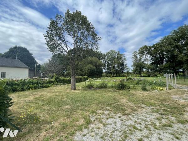 TERRAIN A BÂTIR 923 M²