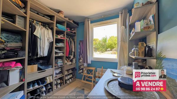 RARE VILLA DE PLAIN-PIED avec piscine et garage à 15 mn de Mandelieu !