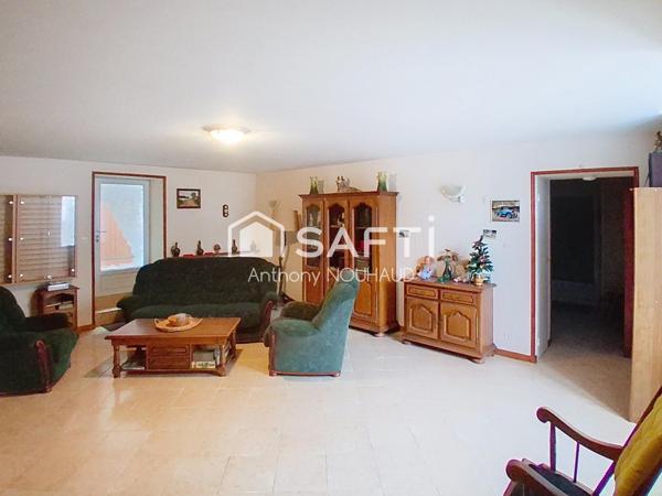 Maison avec travaux, et potentiel, proche de COGNAC