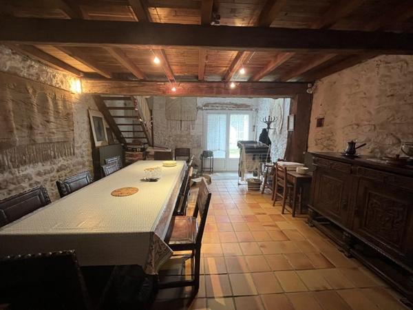 Maison à vendre 317 699 € Pont-l'Abbé-d'Arnoult 8 p 277 m² DPE D