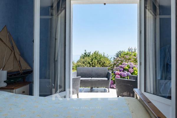 Groix, Secteur Port Mélite  Maison d'exception avec vue mer