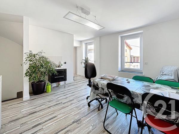 Immeuble à vendre  140 m2 ST BONNET PRES RIOM - 63