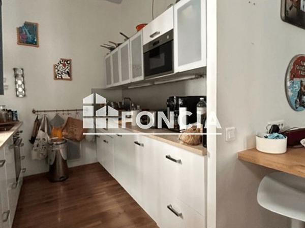 Location Appartement 4 pièces 82.53 m² - 4 RUE DE L'EPEE Uzes 30700