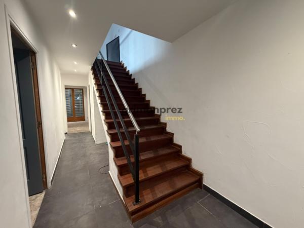 Maison 3 pièce(s) 2 chambre(s) 111.2 m²