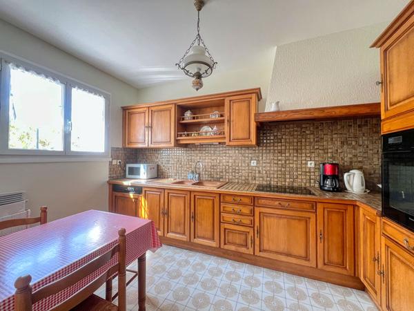 17200 ROYAN Royan - Maison familiale avec jardin, entre ville et plage