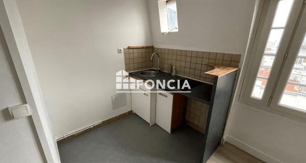 Location Appartement 2 pièces 30.37 m² - Courbevoie 92400