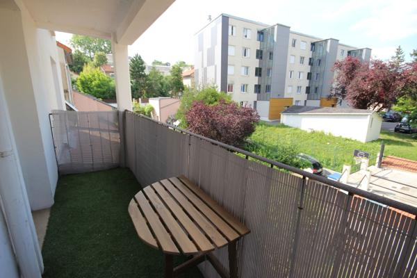 Location
                Appartement44 m² - 2 Pièces -
                    MEUDON (92190)