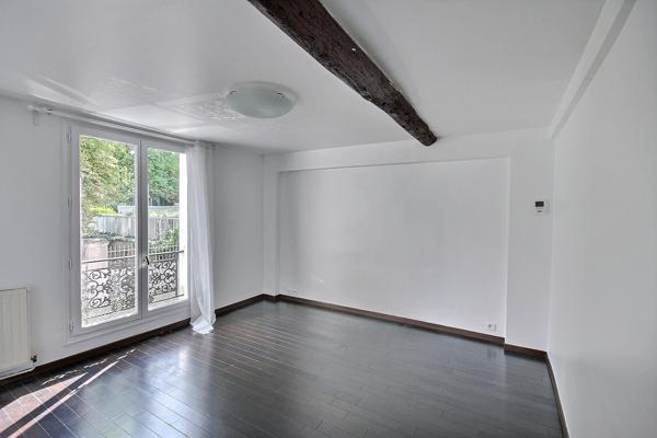 Location
                Appartement44 m² - 2 Pièces -
                    MEUDON (92190)