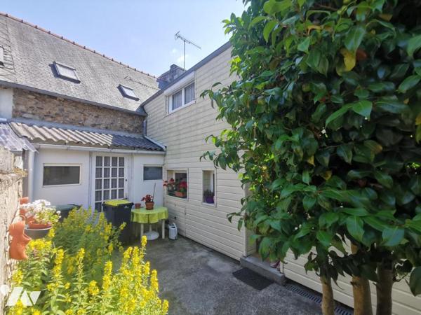 EXCLUSIVITE Centre, maison avec petite cour et jardin