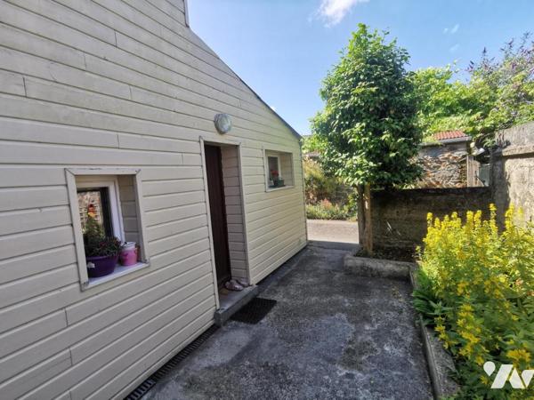 EXCLUSIVITE Centre, maison avec petite cour et jardin