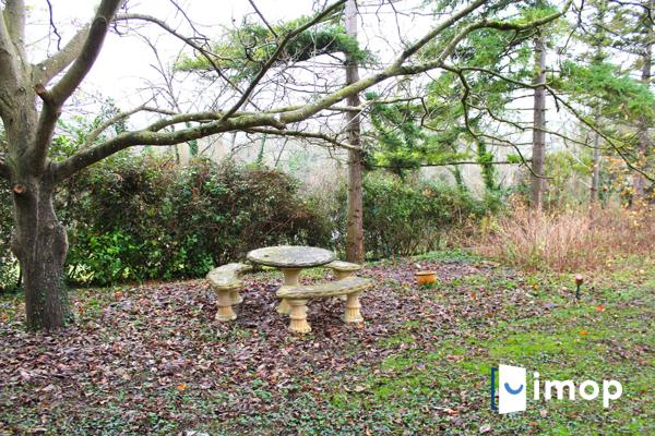 Grande Maison familiale de 8 pièces – 5 chambres – Terrain arboré