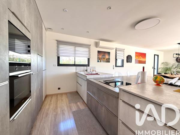 Maison à vendre 5 pièces 151 m² Saint-Laurent-du-Var