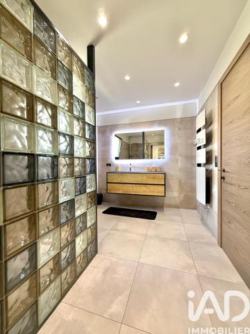Maison à vendre 5 pièces 151 m² Saint-Laurent-du-Var