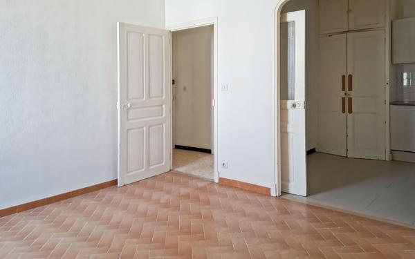 Appartement à vendre    4 pièces • 68,44 m2 Laragne-Montéglin