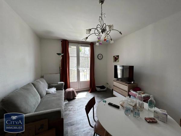 Appartement à louer 2 pièces 41.57m² Blois (41000)