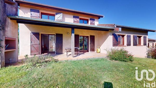 Maison d’architecte 5 pièces de 142 m² à Rieumes (31370)