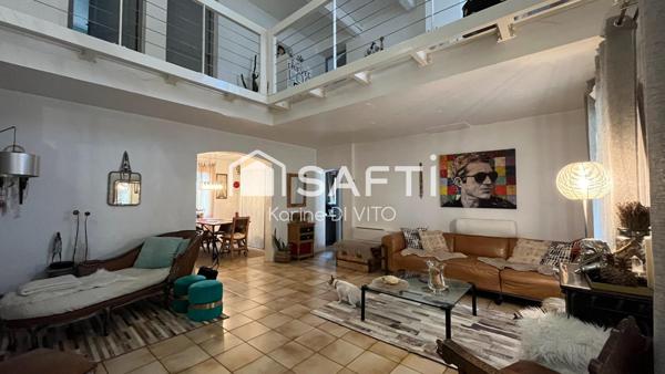 Maison 5 pièces - Tour de mare - Piscine - Garage et parking -