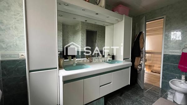 Maison 5 pièces - Tour de mare - Piscine - Garage et parking -