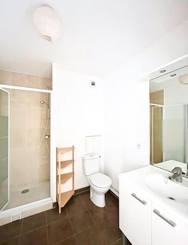 Exclusivité – Bel espace de vie avec balcon et parking – Montreuil, rue Marceau