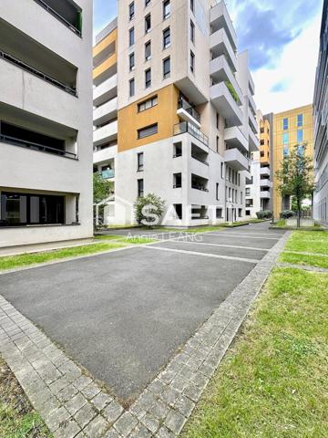 Exclusivité – Bel espace de vie avec balcon et parking – Montreuil, rue Marceau