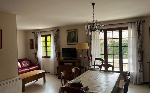 Maison à vendre    5 pièces •  Remoulins