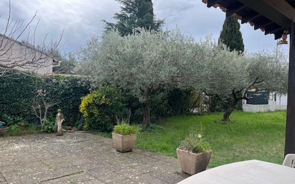 Maison à vendre    5 pièces •  Remoulins