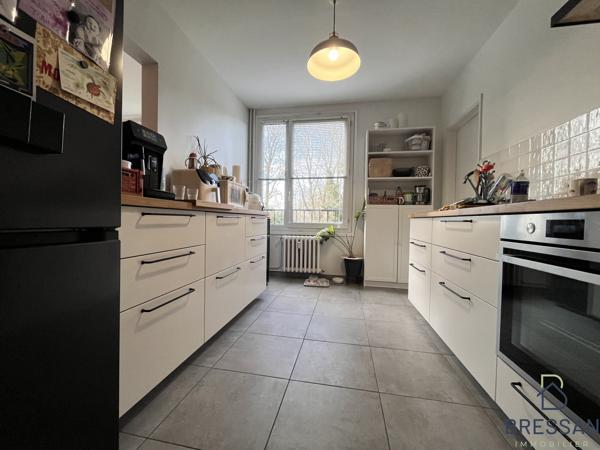 Appartement 4 pièce(s) 3 chambre(s) 74.74 m²