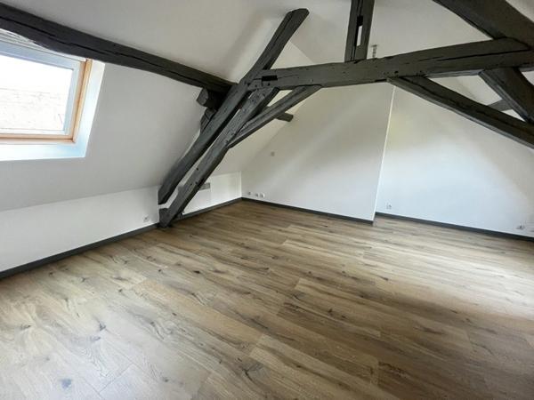 Maison à louer 520 € CC Foëcy 2 p 47 m² DPE D