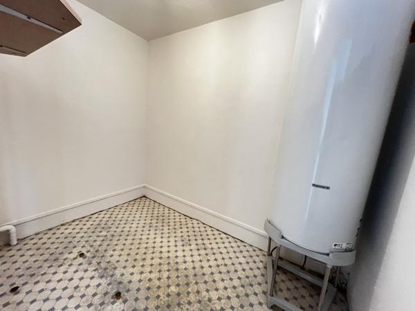 Maison à louer 520 € CC Foëcy 2 p 47 m² DPE D