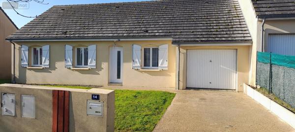 Maison à vendre à Sablé-sur-Sarthe dans la Sarthe (72300), ref : 72133-082