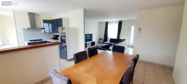 Maison à vendre à Sablé-sur-Sarthe dans la Sarthe (72300), ref : 72133-082