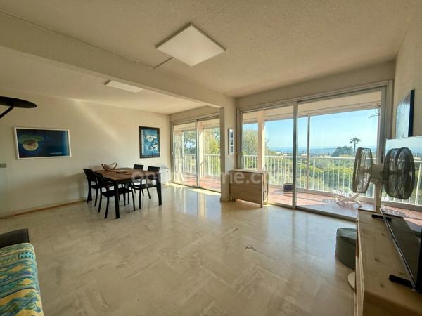 Appartement meublé 3 pièces - Résidence de standing avec piscine et tennis à Vallauris (06)