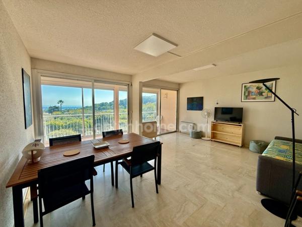 Appartement meublé 3 pièces - Résidence de standing avec piscine et tennis à Vallauris (06)