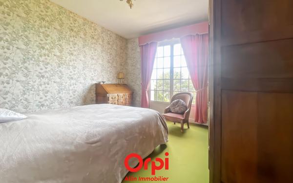 Maison à vendre    5 pièces • 140 m2 Montluçon