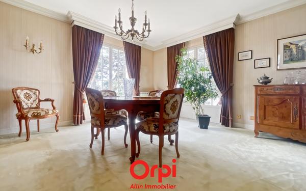Maison à vendre    5 pièces • 140 m2 Montluçon