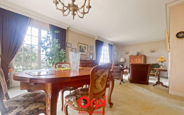 Maison à vendre    5 pièces • 140 m2 Montluçon