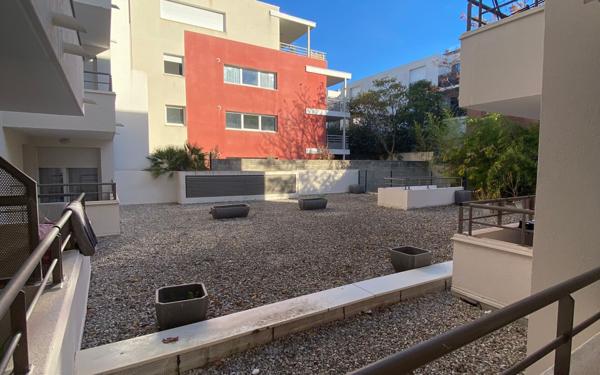 Appartement à vendre    1 pièce • 23,80 m2 Castelnau-le-Lez