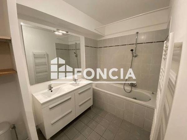 Location Appartement 4 pièces 74.2 m² - PALAIS CARNOT Draguignan 83300