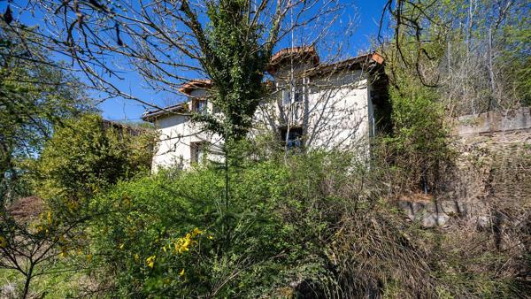 Propriété de caractère sur 2790 m² de terrain